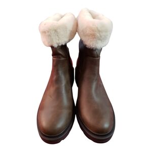 (NWOB) ROCKET DOG PLUSH FOAM BOOT SZ 9.5 (1-3/4 " HEEL)
